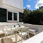 Caterina Authentic In Quiet, Wooded Area *