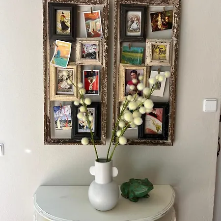 Caterina Authentic In Quiet, Wooded Area *