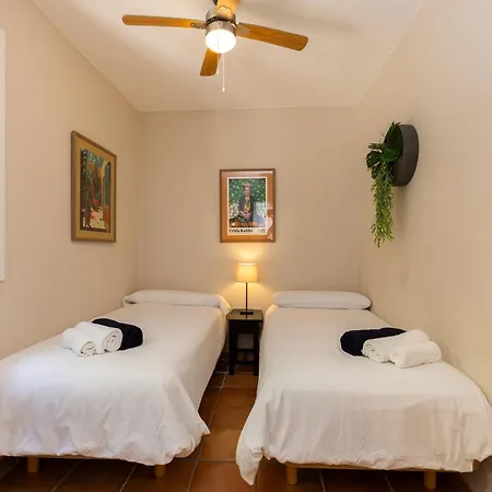 Caterina Authentic In Quiet, Wooded Area Villa *