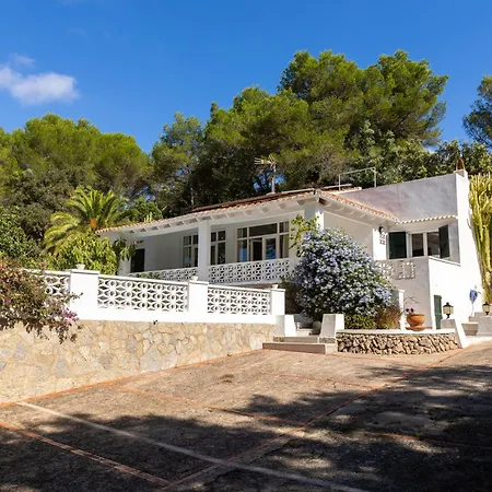 Villa Caterina Authentic In Quiet, Wooded Area Es Mercadal