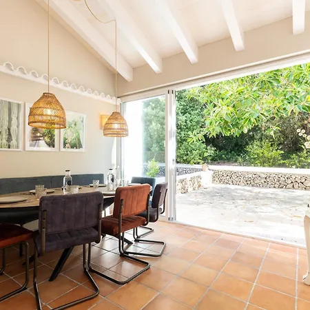 Caterina Authentic In Quiet, Wooded Area * Es Mercadal
