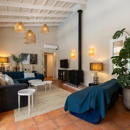 Caterina Authentic In Quiet, Wooded Area Villa Es Mercadal