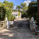Caterina Authentic In Quiet, Wooded Area * Es Mercadal