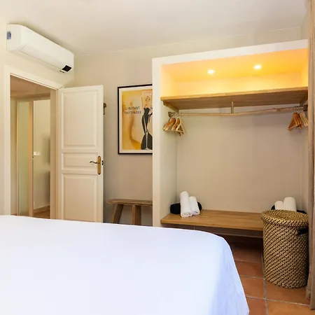 Caterina Authentic In Quiet, Wooded Area Vila